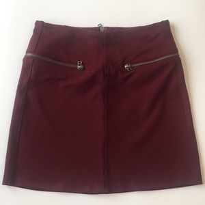ARITZIA Talula Stretchy Mini Skirt Sz 0 Wine Red